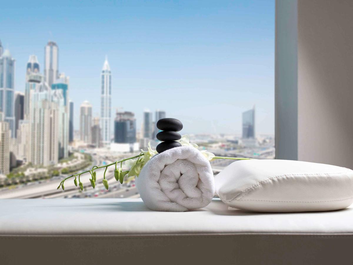 Pullman Jumeirah Lakes Towers Hotel & Residence