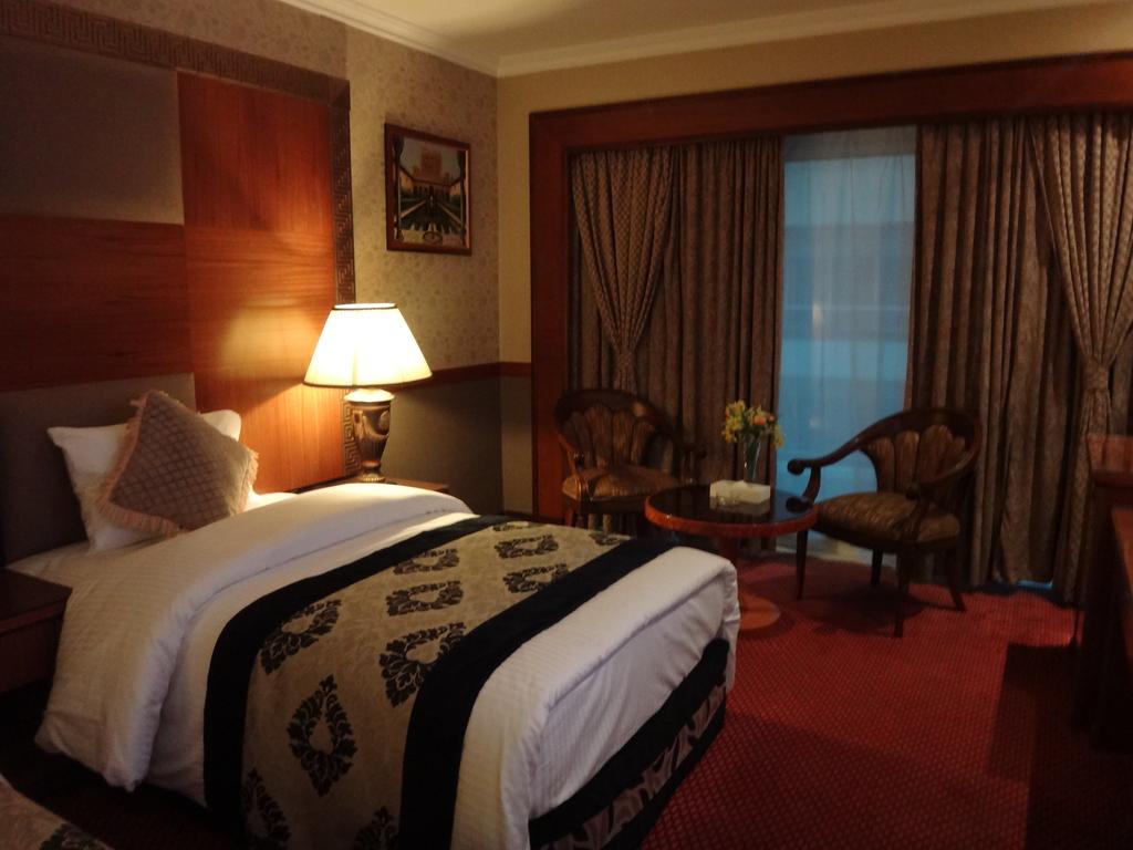Delmon Hotel