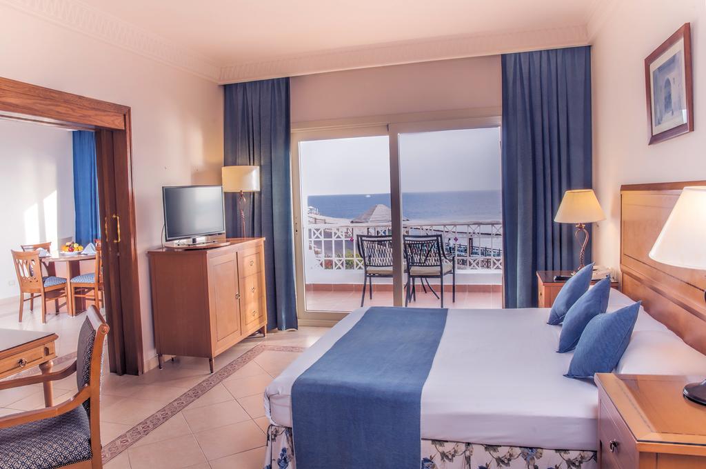 Continental Plaza Aqua Beach