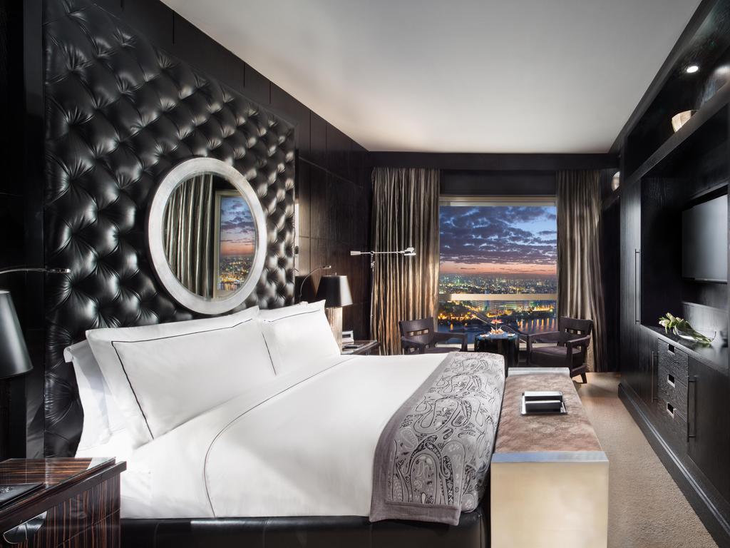 Fairmont Nile City Hotel, Cairo
