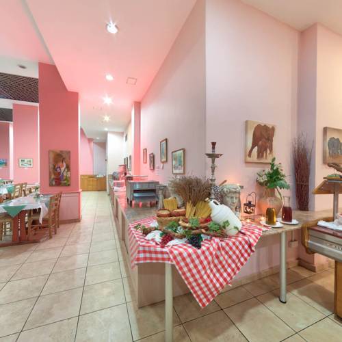 Flamingo Beach Hotel