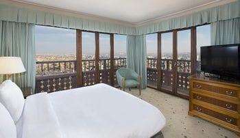 Hilton Cairo World Trade Center Residences