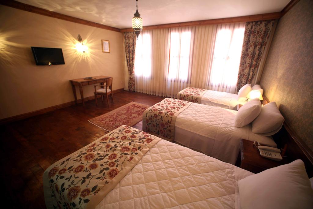 Lalinn Hotel