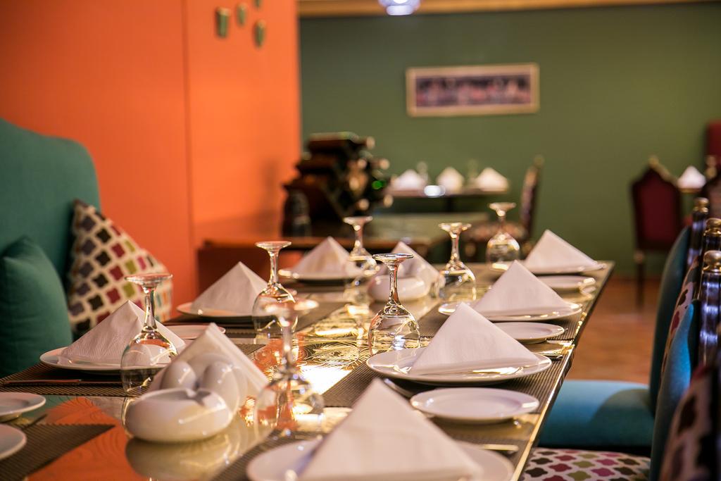 Golden Carven Hotel