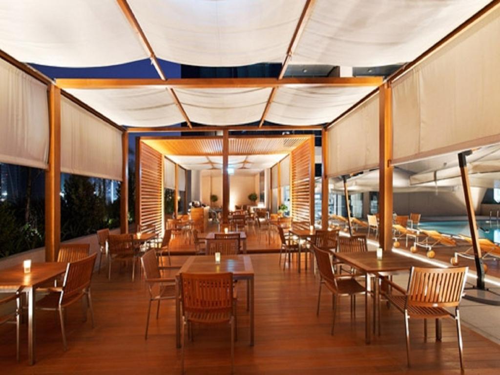 The Radisson Blu Residence, Dubai Marina