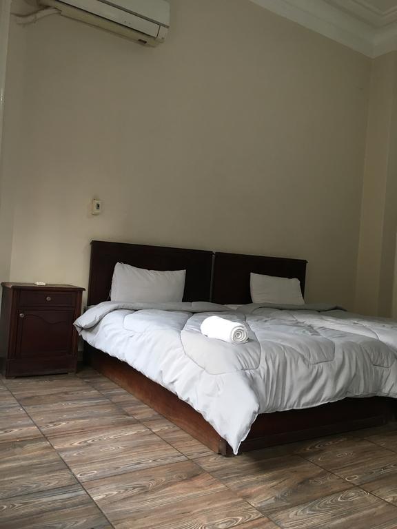 Travelers House Hotel