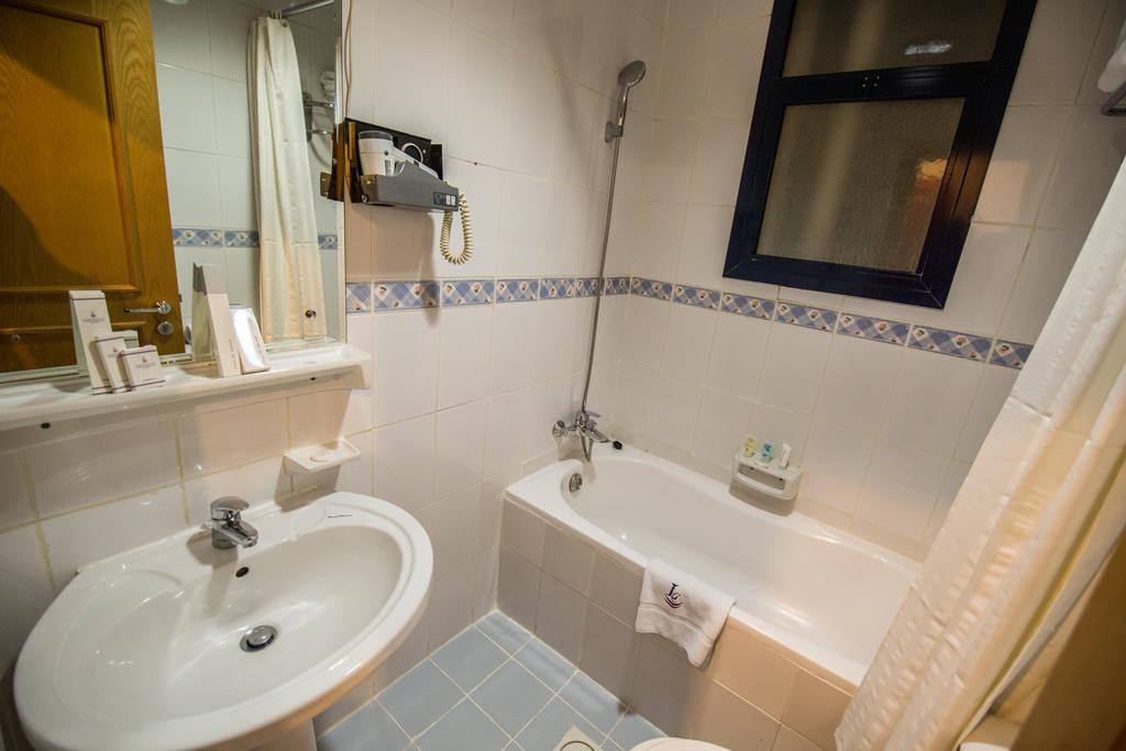 London Creek Hotel Apartments