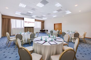 Crowne Plaza Dubai