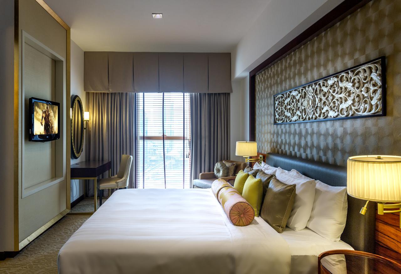 Dusit Thani Hotel
