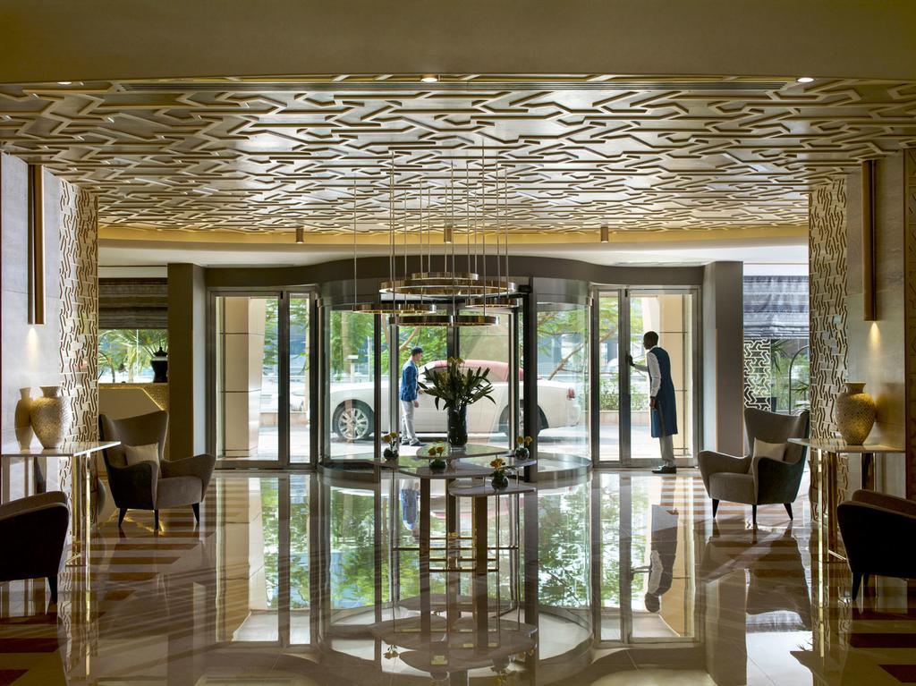 Two Seasons Hotel (Former Gloria)