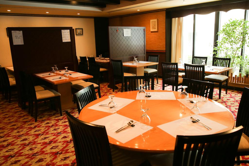 Golden Tulip Al Barsha Hotel