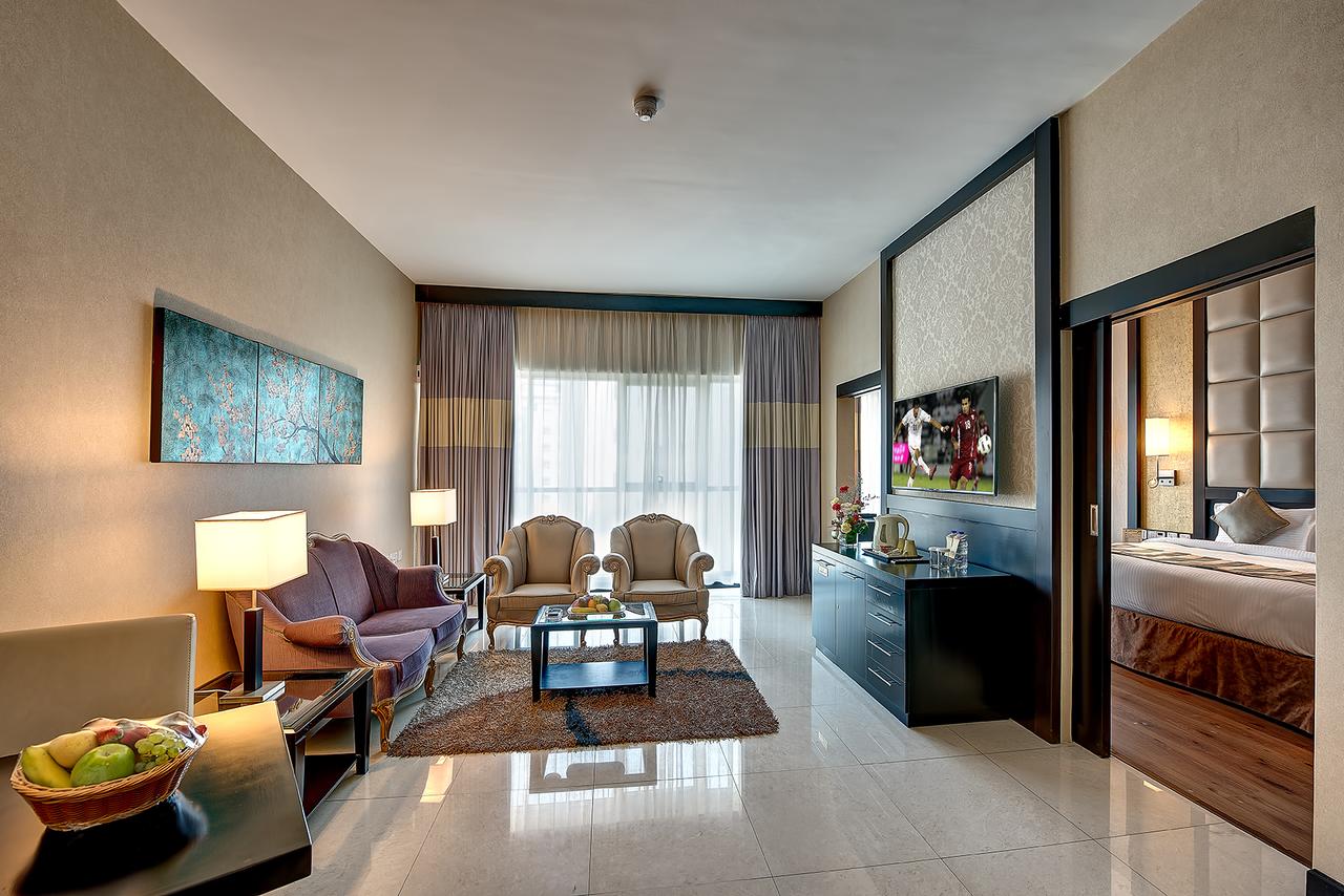 Grandeur Hotel