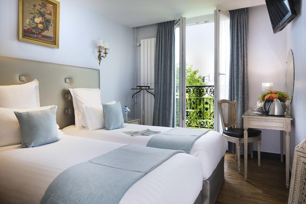 Hôtel Plaza Elysées