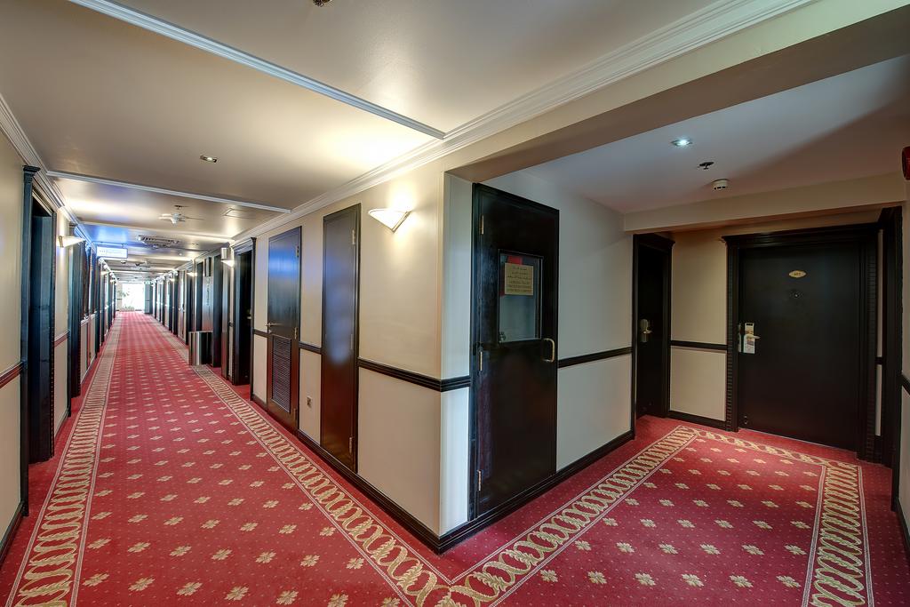 Metropolitan Deira Hotel