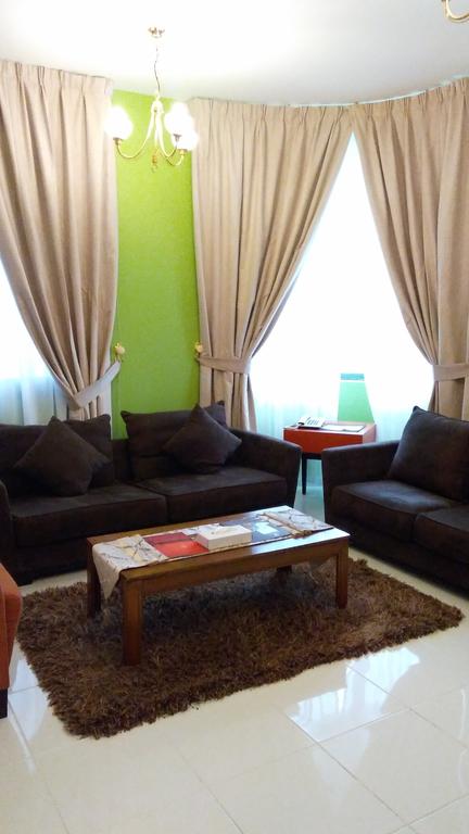 Royal Crown Suites