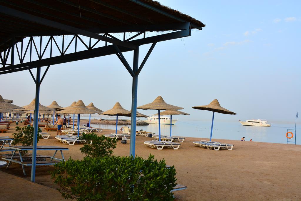Royal Lagoons Aqua Park Resort - Families and Couples Only