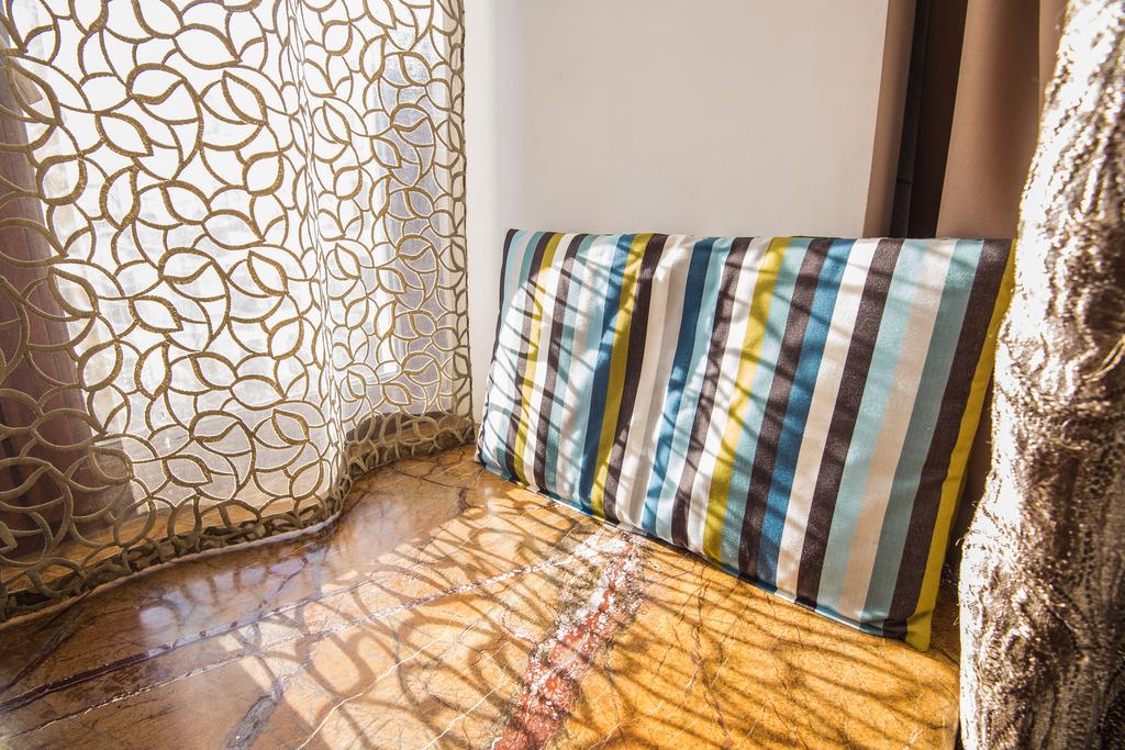 ARTWAY HOTEL