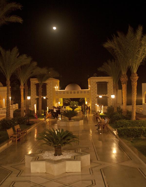 Club Reef Hotel