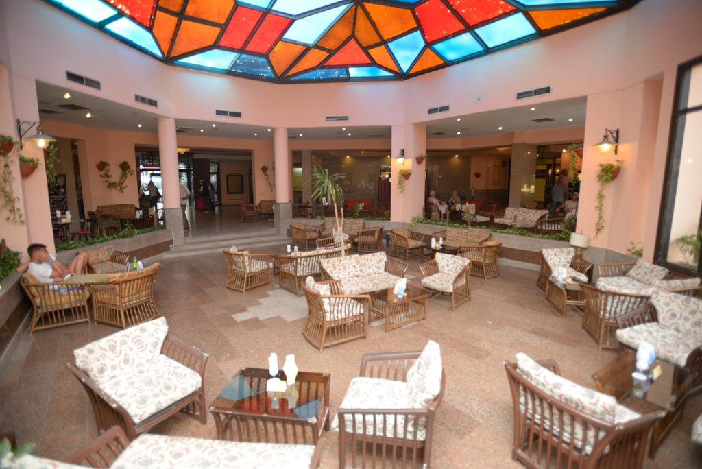 Empire Hotel