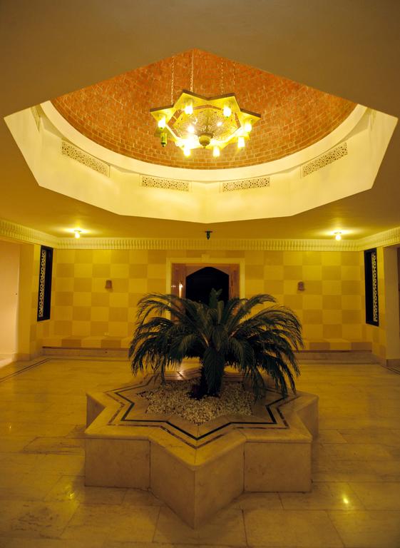 Club Reef Hotel