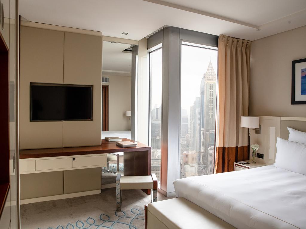 Jumeirah Emirates Towers Hotel