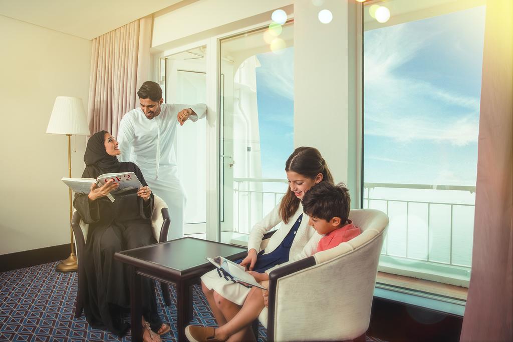 Queen Elizabeth 2 Hotel
