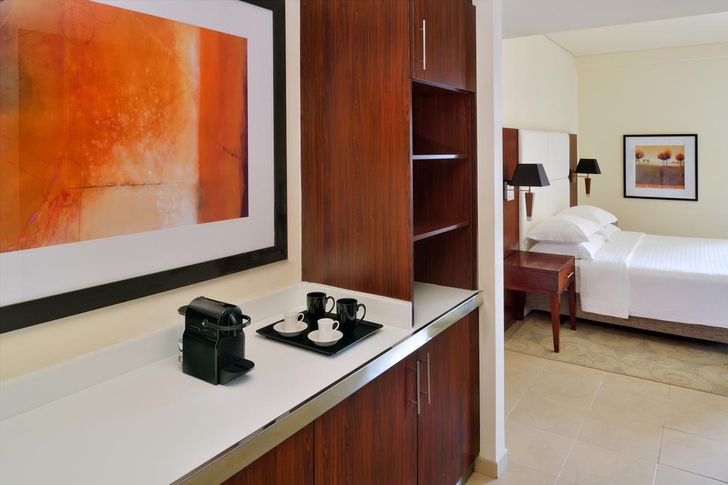 Ramada Plaza Jumeirah Beach
