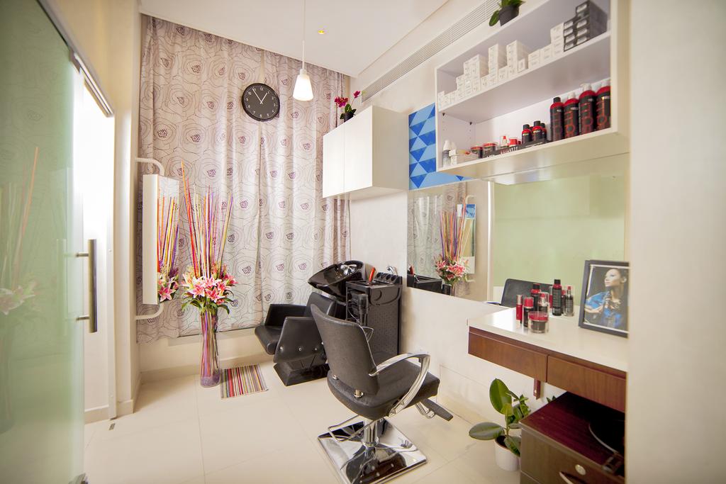Raviz Center Point Hotel
