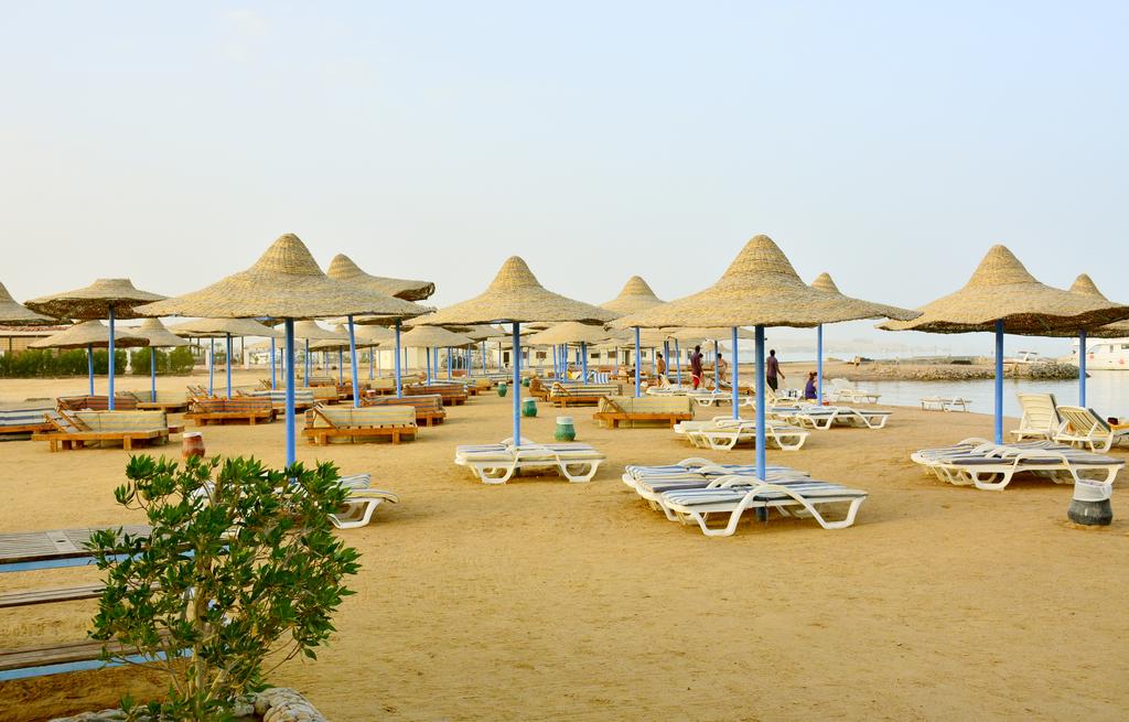 Royal Lagoons Aqua Park Resort - Families and Couples Only