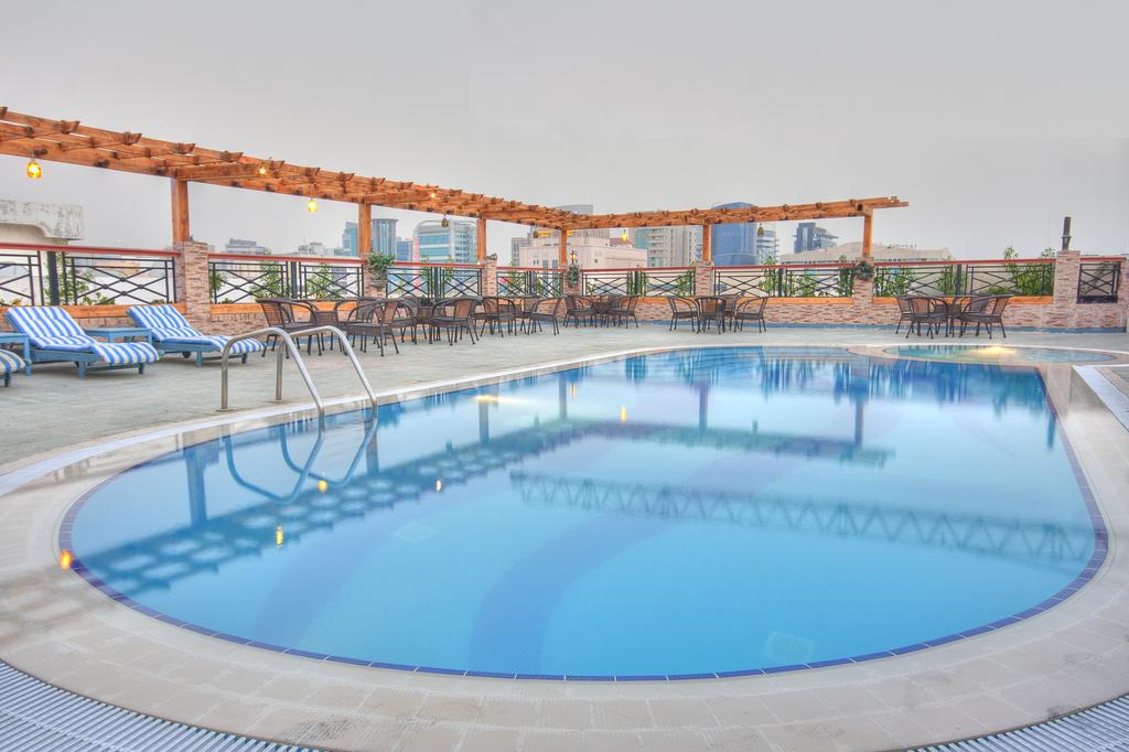 Summit Hotel