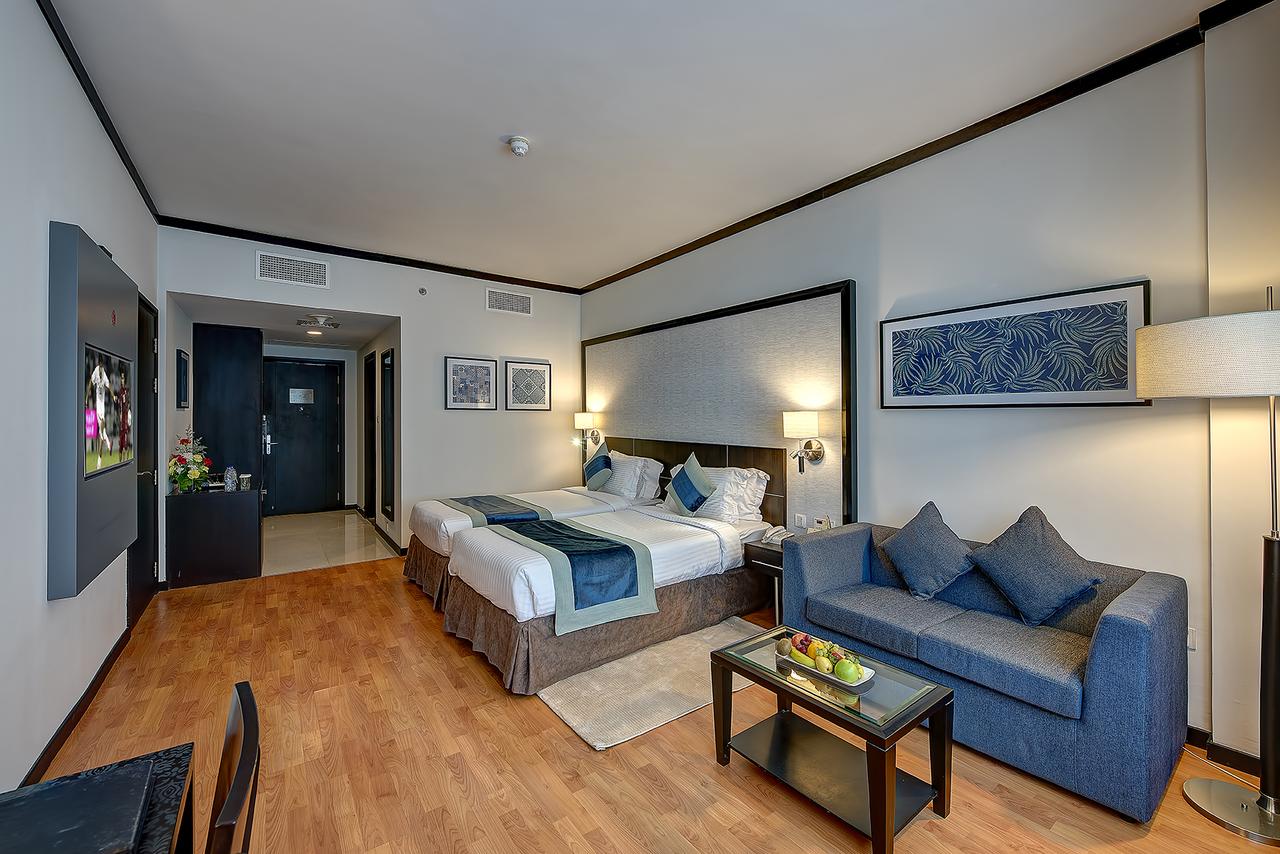 Grandeur Hotel