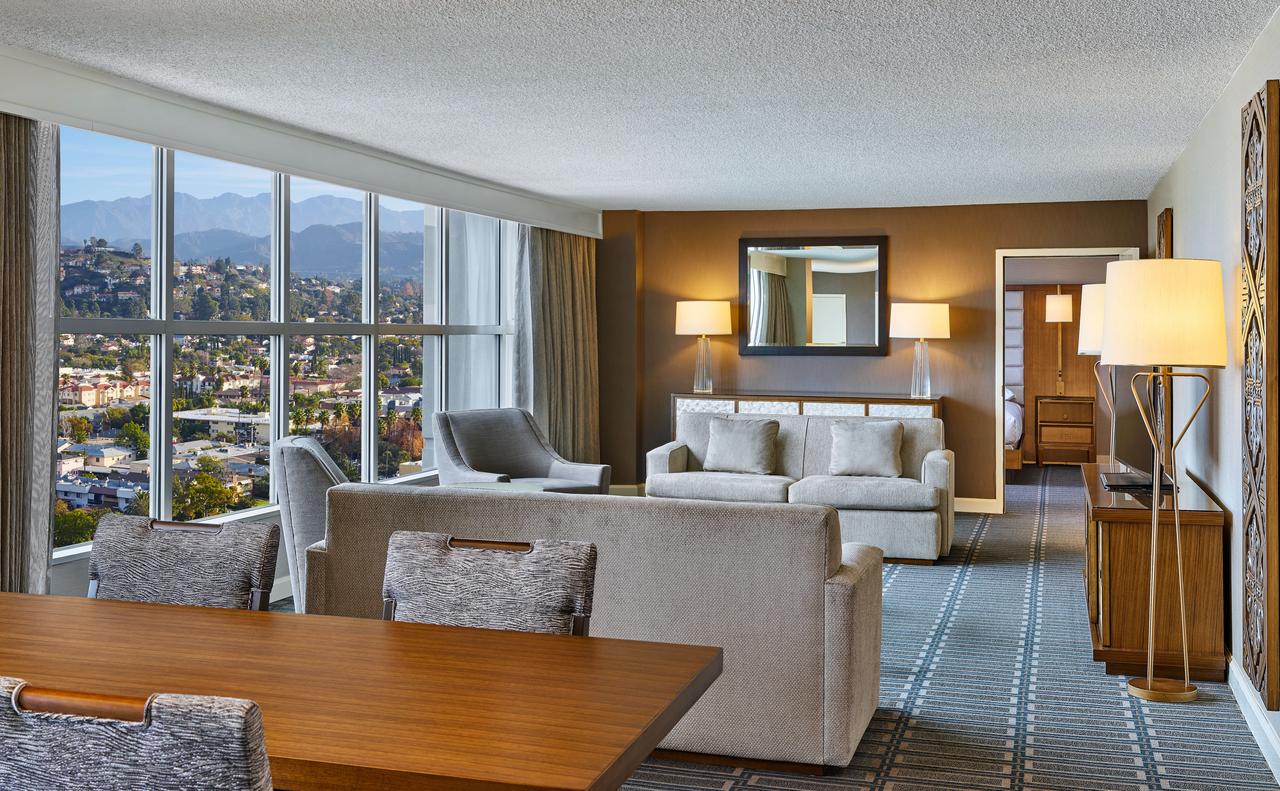 Hilton Los Angeles North/Glendale & Executive Meeting Center