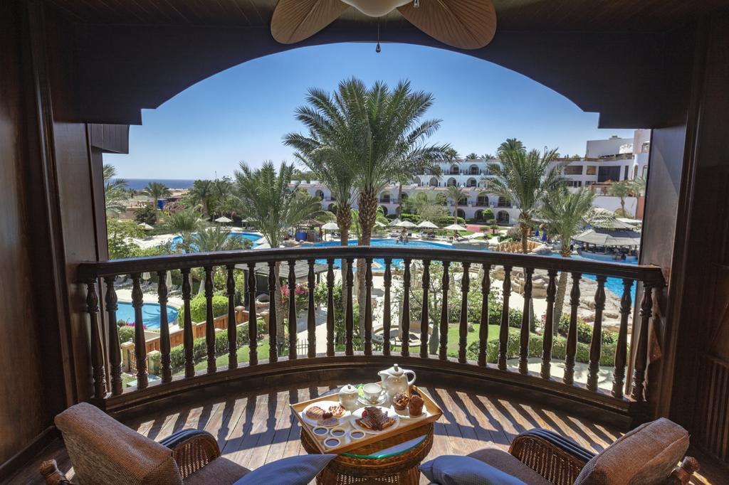 Royal Savoy Hotel and Villas