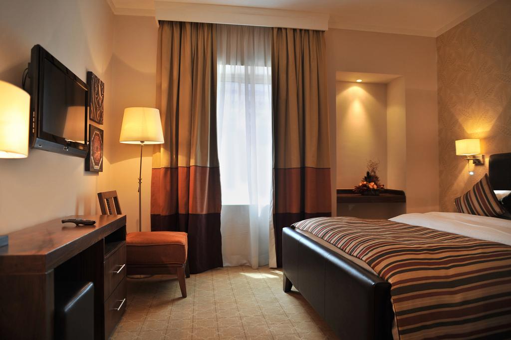 Staybridge Suites Cairo - Citystars