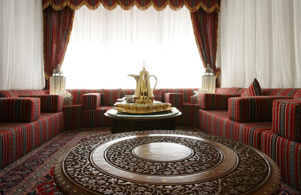 Auris Plaza Hotel