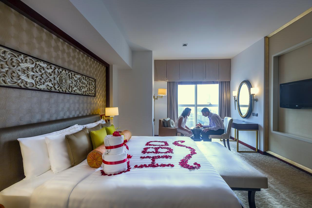 Dusit Thani Hotel