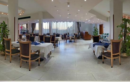 The Club Hotel