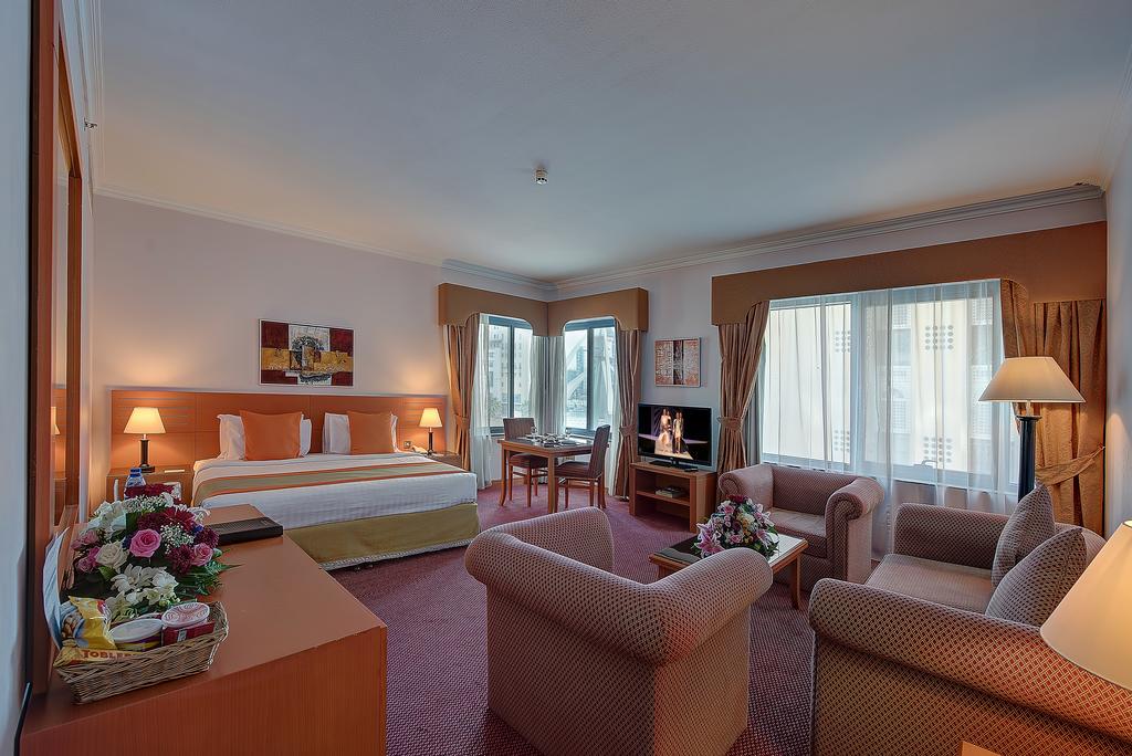 Metropolitan Deira Hotel