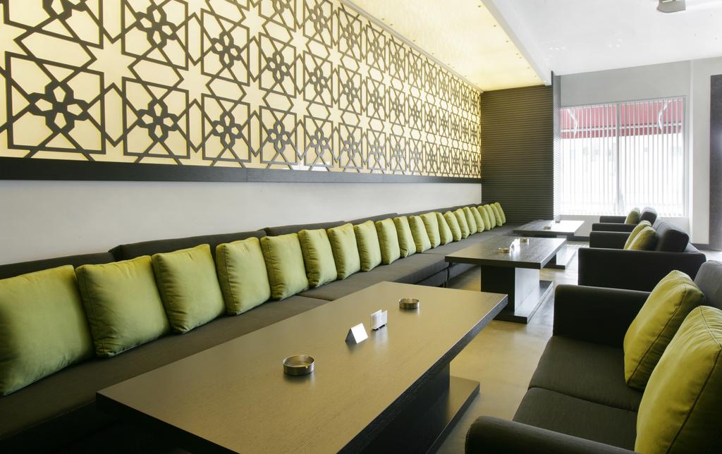 Auris Plaza Hotel
