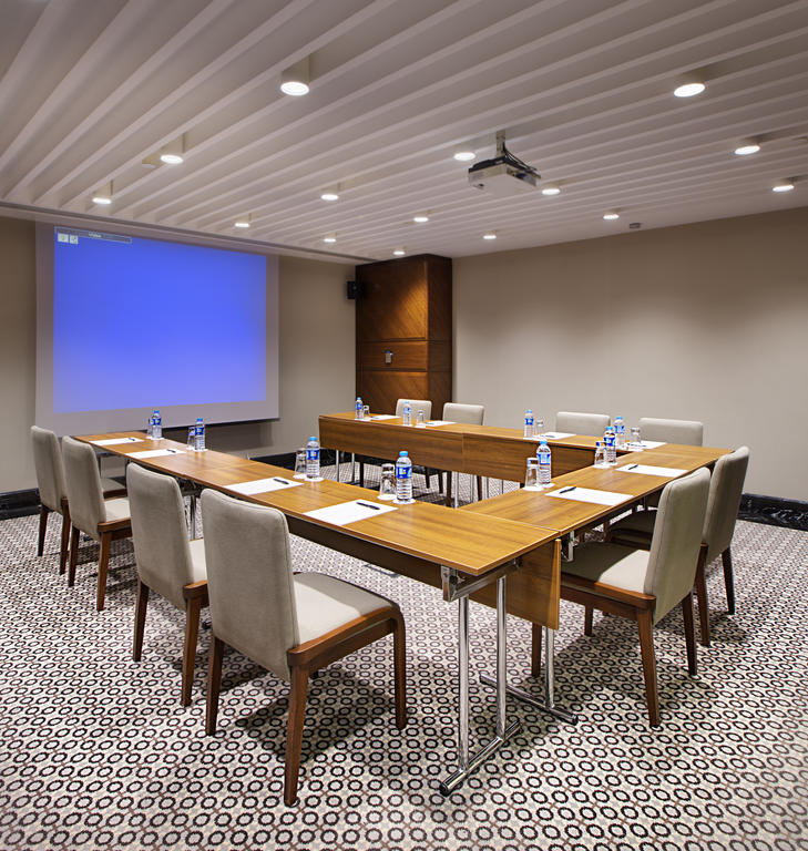 DoubleTree by Hilton Hotel Istanbul - Avcilar