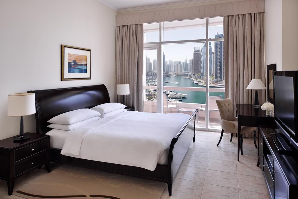 Dubai Marriott Harbour Hotel & Suites