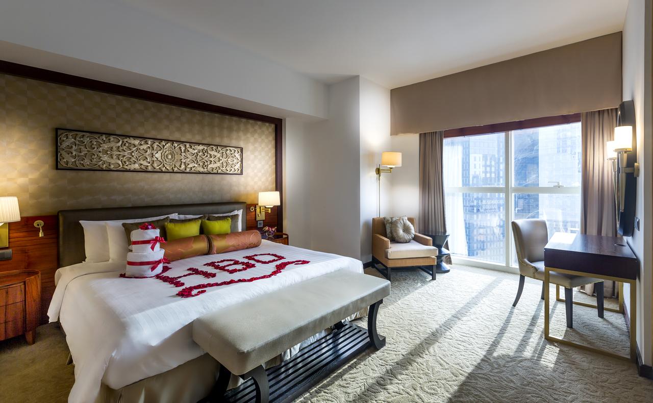 Dusit Thani Hotel