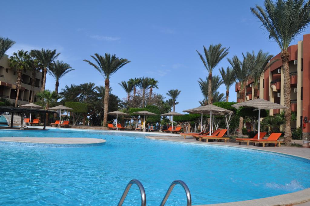 El Geisum Village