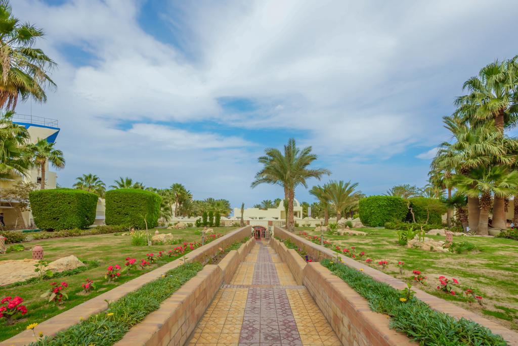 Empire Beach Resort