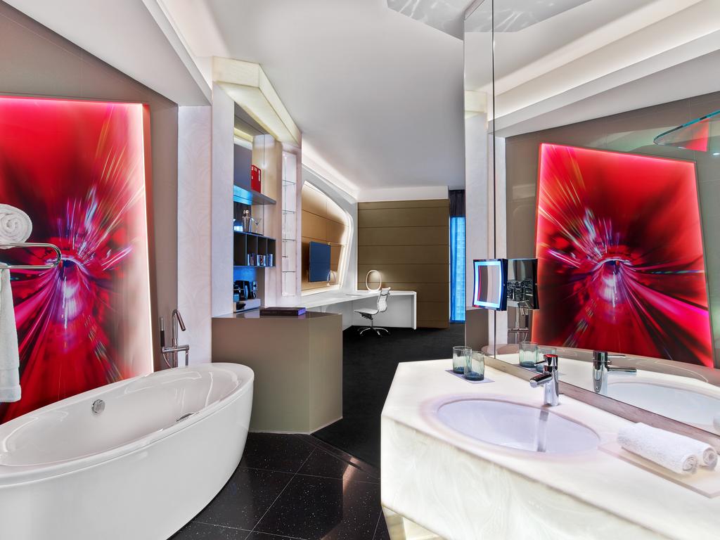 W Dubai Al Habtoor City