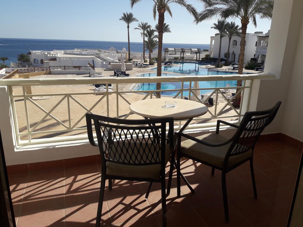 Continental Plaza Aqua Beach
