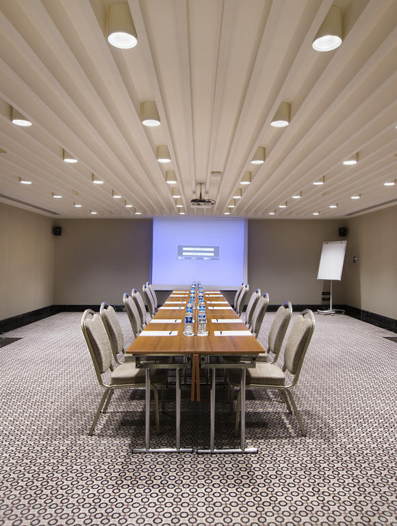 DoubleTree by Hilton Hotel Istanbul - Avcilar