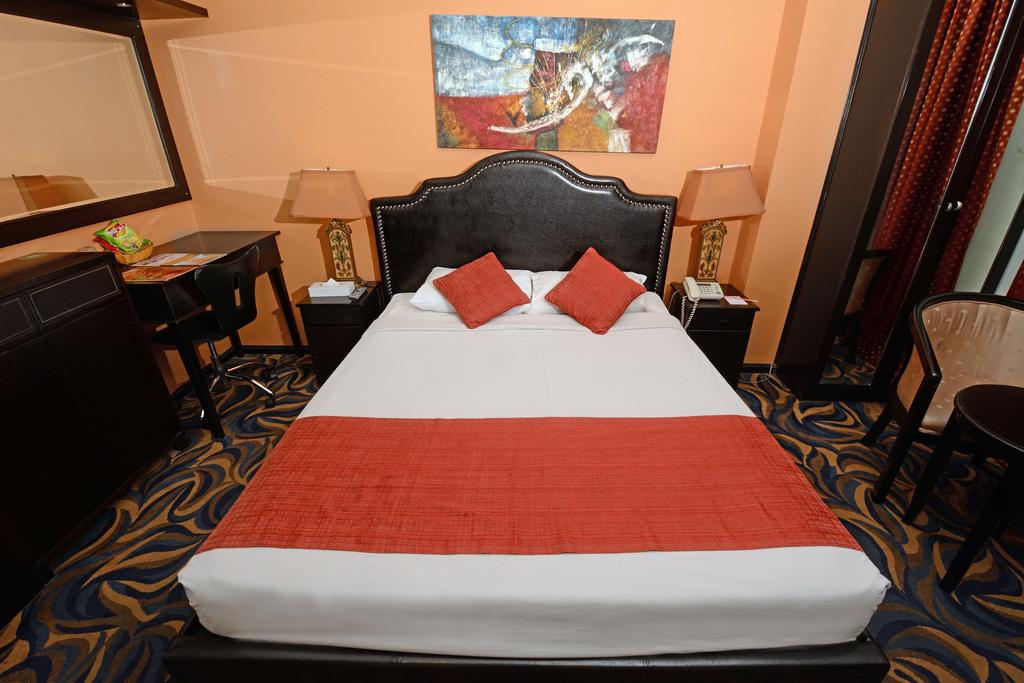 Eureka Hotel