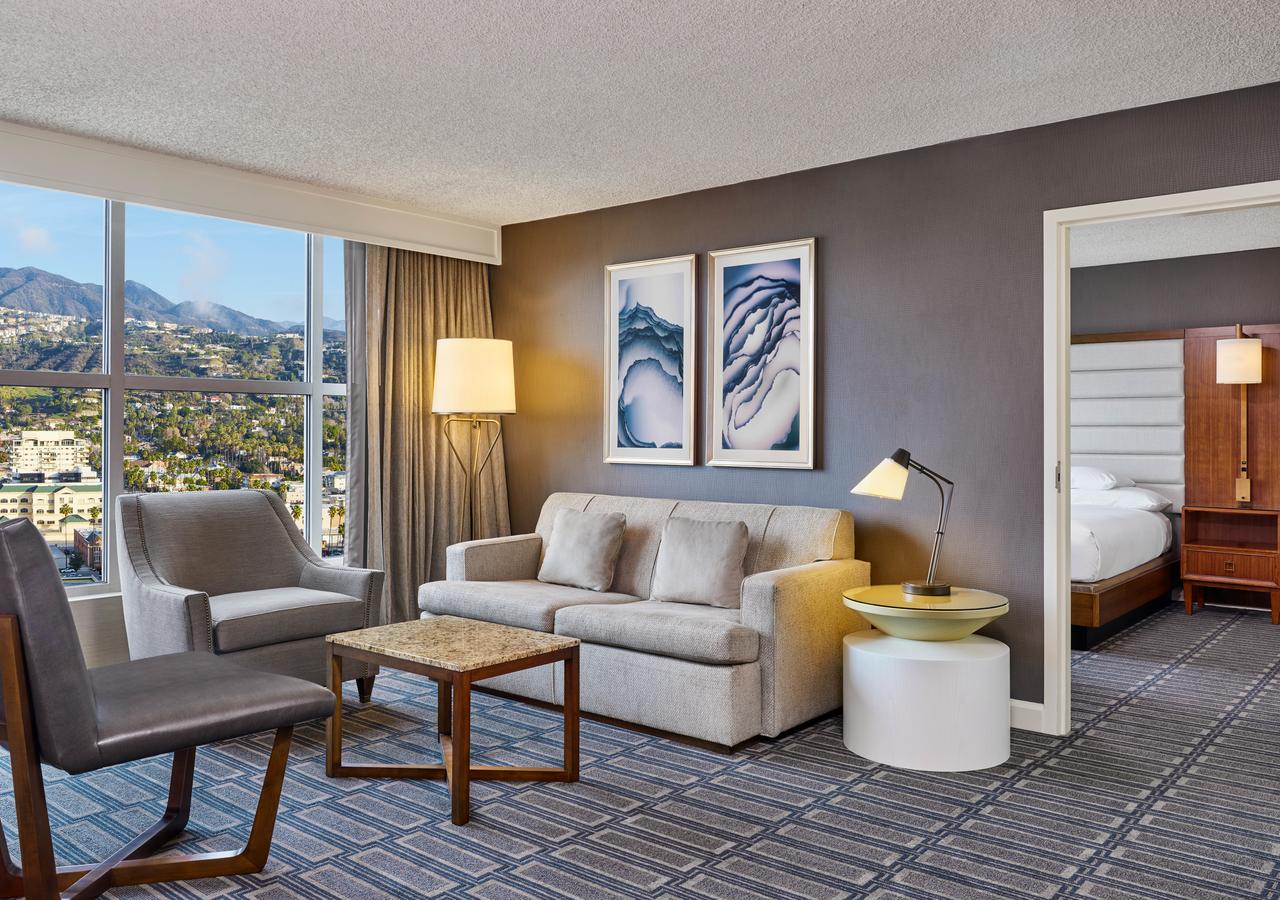 Hilton Los Angeles North/Glendale & Executive Meeting Center