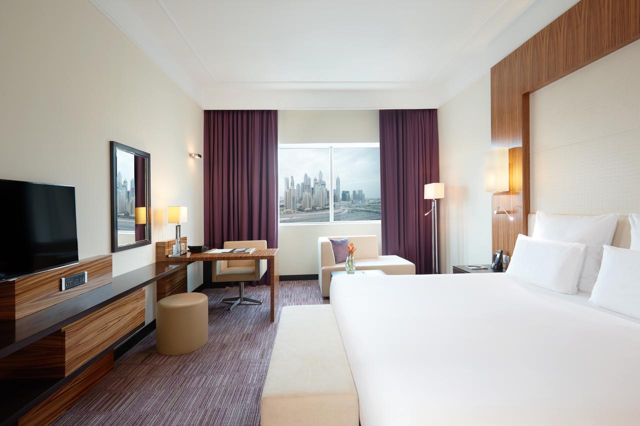 Pullman Jumeirah Lakes Towers Hotel & Residence